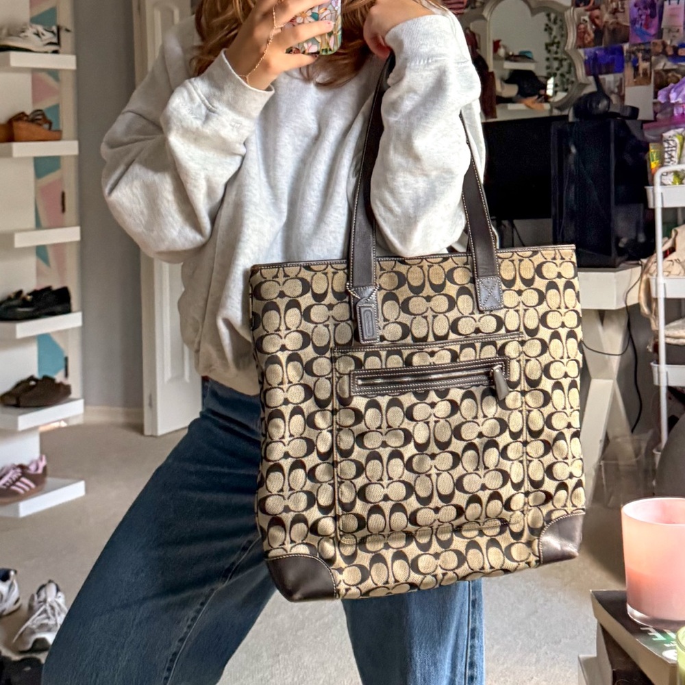 Coach Black and Cream Tote Bag with Signature Style